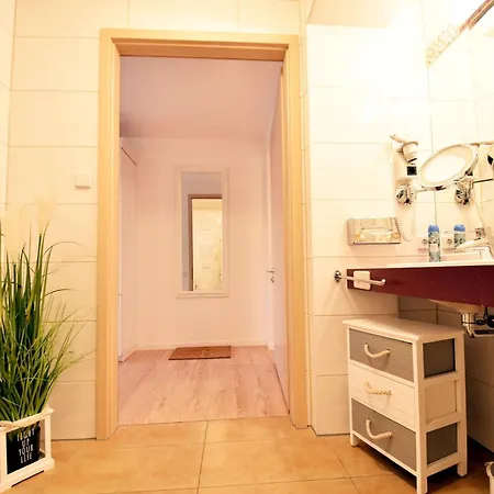 Traumduene Im Ostseebad Apartamento *