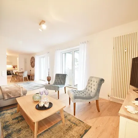 Traumduene Im Ostseebad